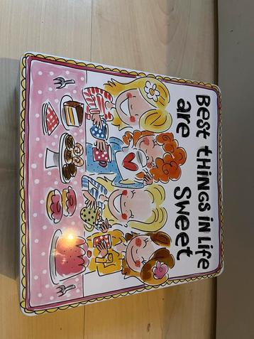 Blond Amsterdam Koekblik beschikbaar voor biedingen