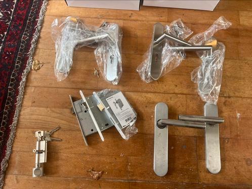 Deurbeslag, knopcilinder, insteekslot, deurklinken PC55 RVS, Doe-het-zelf en Verbouw, Hang- en Sluitwerk, Zo goed als nieuw, Klink of Kruk