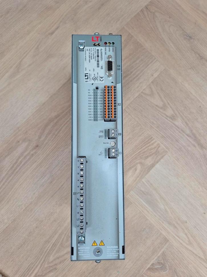 LTI CDE34.010W2 frequentieregelaar (2 stuks), Hobby en Vrije tijd, Elektronica-componenten, Ophalen of Verzenden
