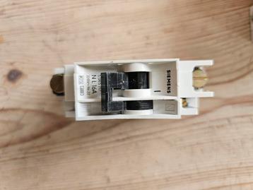 Siemens aardlekautomaat en zekeringen  beschikbaar voor biedingen