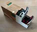 OG vintage Jordan 1 pack bulls vs celtics, Kleding | Dames, Ophalen of Verzenden, Zo goed als nieuw, Sneakers of Gympen