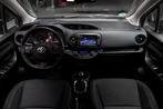 Toyota Yaris 1.5 VVT-i Dynamic | Stoelverwarming | Camera |, Keurmerk '100% Onderhouden', 12 maanden, Stof, 4 cilinders