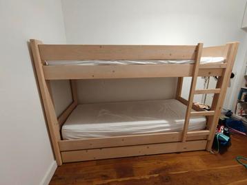 Wooden bunk bed stapelbed with storage beschikbaar voor biedingen