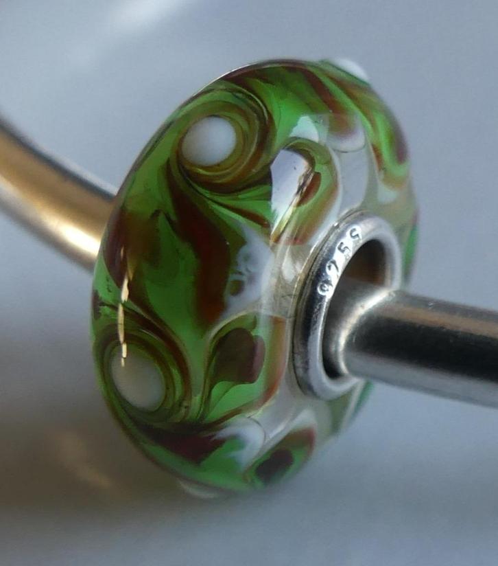 Trollbeads GROENE UNIVERSAL UNIQUE bead, Sieraden, Tassen en Uiterlijk, Bedels, Zo goed als nieuw, Trollbeads, Glas of Kristal