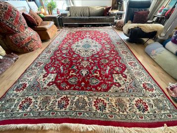 Groot Vintage handgeknoopt perzisch Tabriz design tapijt  beschikbaar voor biedingen