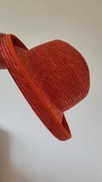 (Rood)oranje hoed met lichteroranje band mt 34, Kleding | Dames, Hoeden en Petten, Ophalen of Verzenden, Gedragen