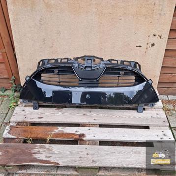 GRILLE MET PDC VOORBUMPER TOYOTA YARIS IV 4 2020 - 2024 beschikbaar voor biedingen