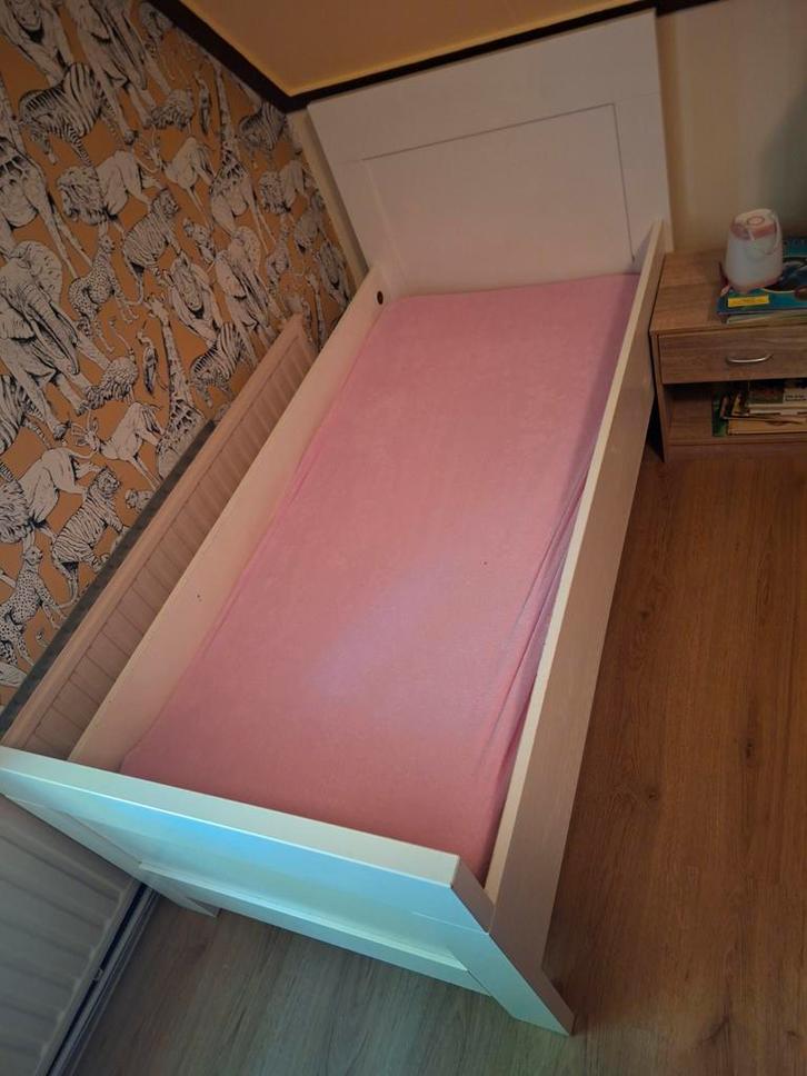 Peuterbed incl. matras + complete set beddengoed, Kinderen en Baby's, Kinderkamer | Bedden, Gebruikt, 140 tot 160 cm, 70 tot 85 cm