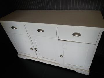 hl-02	Dressoir beschikbaar voor biedingen
