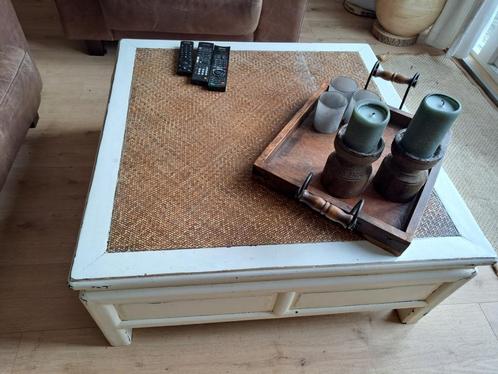 Robuuste massief houten vintage salontafel, Huis en Inrichting, Tafels | Salontafels, Zo goed als nieuw, Minder dan 50 cm, 50 tot 100 cm