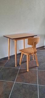 vintage schooltafeltje + stoel, Gebruikt, Tafel(s) en Stoel(en), Ophalen