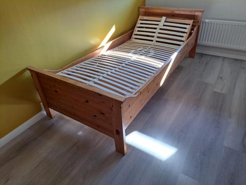 massief grenen ledikant 90x210 cm, Huis en Inrichting, Slaapkamer | Bedden, Gebruikt, Eenpersoons, 90 cm, 210 cm, Hout, Bruin