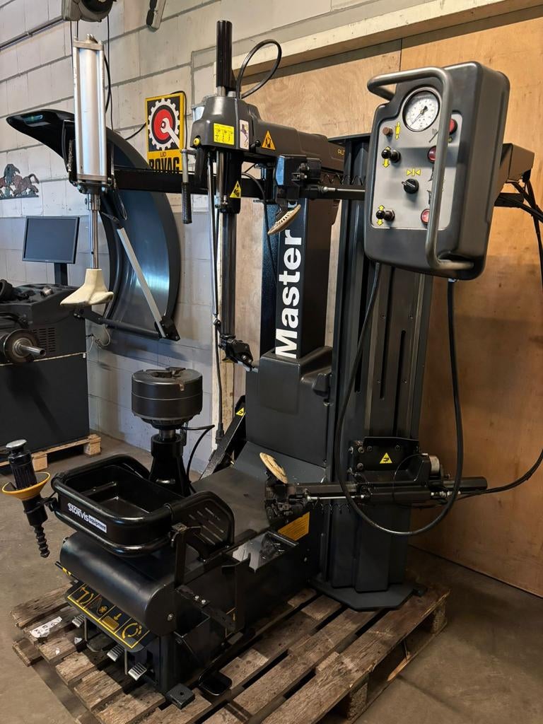 Banden apparaat Mondolfo Aquila Raptor hulparm lift, Auto diversen, Autogereedschap, Ophalen