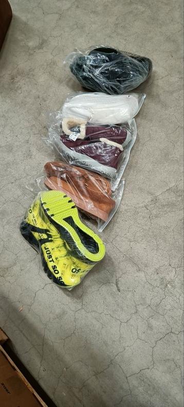 Partij Schoenen - 95 Paar - Nieuw & Diverse Maten beschikbaar voor biedingen
