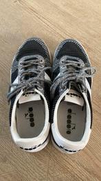 Diadora sneakers zwart/wit maat 39, Zwart, Ophalen of Verzenden, Sneakers of Gympen, Gedragen