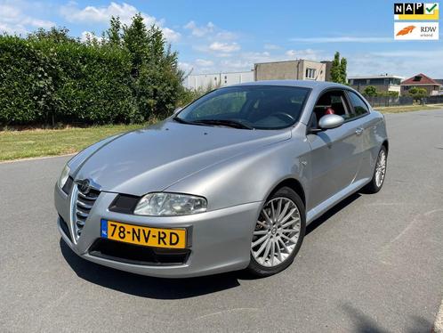 Alfa Romeo GT 2.0 JTS Distinctive NAP/CLIMA/APK 8-2026, Auto's, Alfa Romeo, Bedrijf, Te koop, GT, ABS, Airbags, Airconditioning