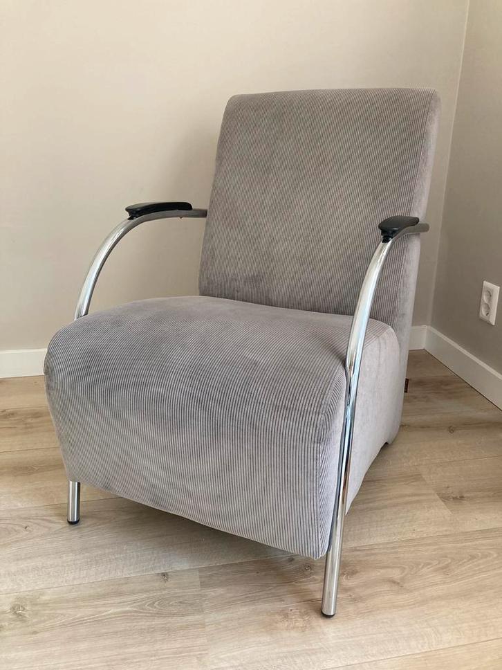 Fauteuil. Kleur grijs. Merk Woood., Huis en Inrichting, Fauteuils, Zo goed als nieuw, 50 tot 75 cm, Minder dan 75 cm, Ophalen