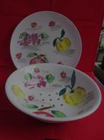 FRUIT TEST * 2 DELIG *  Keramiek *, Huis en Inrichting, Gebruikt, Verzenden, Keramiek, Schaal of Schalen