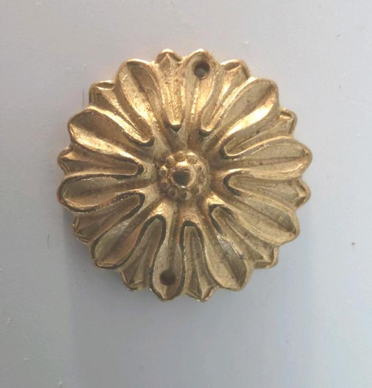 Vintage Messing Rozetten - Zonnebloem Motief (24 stuks), Doe-het-zelf en Verbouw, Hang- en Sluitwerk, Koper of Messing, Ophalen of Verzenden