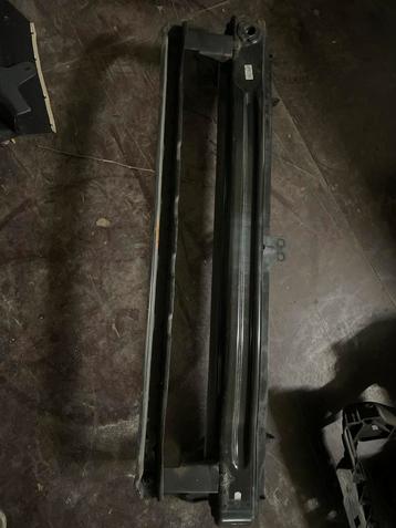 VW Tiguan 1 Bumperbalk Voor beschikbaar voor biedingen
