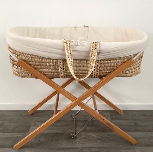 Rotan Mozeswieg /  reismand inclusief standaard en matras, Kinderen en Baby's, Babywiegjes en Ledikanten, Gebruikt, Wieg, Ophalen
