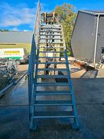Stalen trap met bordes gegalv. Hoog 3,15 mtr. Nob151, Ophalen, Zo goed als nieuw, 2 tot 4 meter