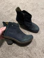 El Naturalista laarsjes met hak maat 38, Kleding | Dames, Schoenen, Ophalen of Verzenden, Zo goed als nieuw, Lage of Enkellaarzen