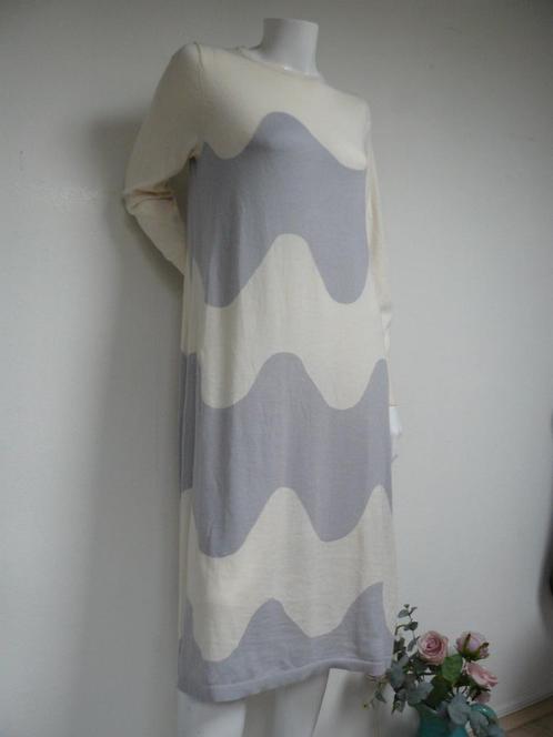 MARIMEKKO midi jurk gebreid ecru grijs maat M zga NIEUW, Kleding | Dames, Jurken, Zo goed als nieuw, Maat 38/40 (M), Grijs, Onder de knie