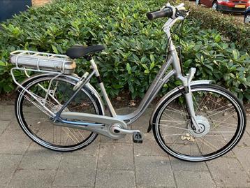 Te koop Zeer mooie Sparta Elektrische Damesfiets 53 cm  beschikbaar voor biedingen