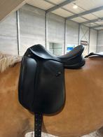 Dressuurzadel Prestige Modena - 17” - boom 32 (aanpasbaar), Dieren en Toebehoren, Paarden en Pony's | Zadels, Ophalen of Verzenden