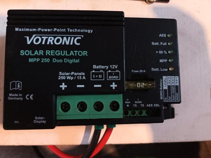 VOTRONIC MPP 250 Duo Digital Solar Regelaar, Caravans en Kamperen, Camper-accessoires, Gebruikt, Ophalen of Verzenden