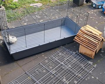 Konijnenkooi  extra groot beschikbaar voor biedingen