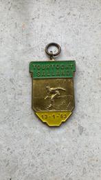 Medaille schaatsen. Tourtocht Salland 13 - 1 - ‘63., Ophalen of Verzenden, Overige materialen, Nederland
