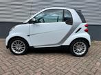 Smart Fortwo coupé 1.0 Pulse Automaat / Airco / Youngtimer, Auto's, Gebruikt, Zwart, 17 €/maand, Wit