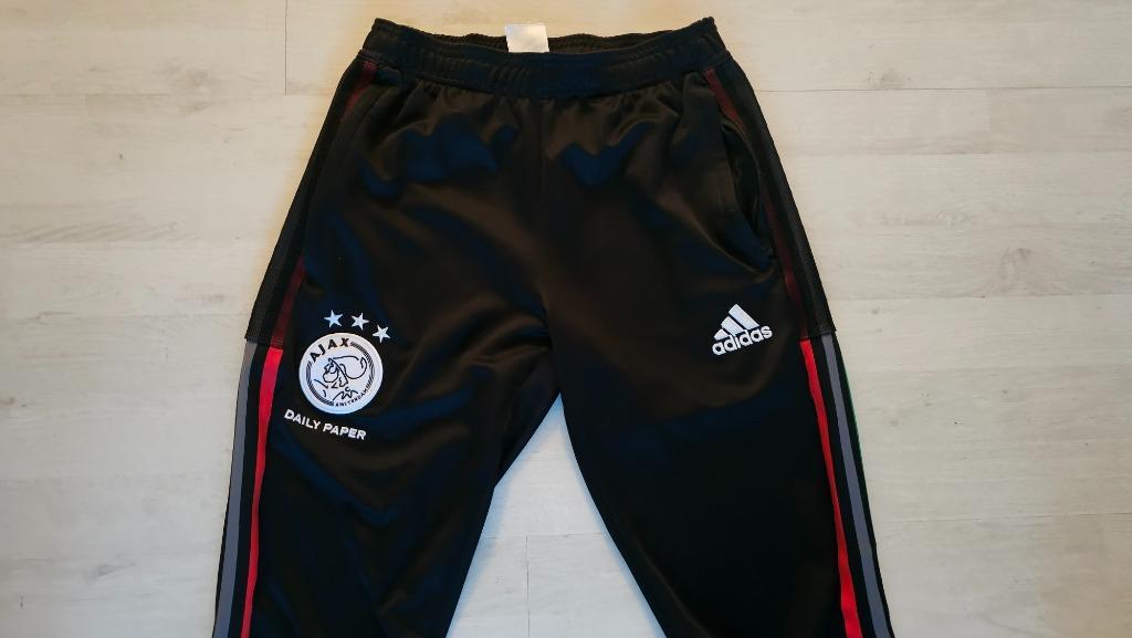 ≥ Ajax UIT 3e Trainingsbroek! Seizoen 22/23! Daily Paper! XS