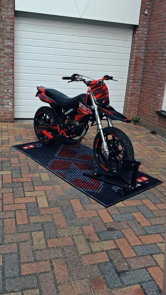 Derbi DRD EVO, Fietsen en Brommers, Brommers | Crossbrommers, Zo goed als nieuw, Ophalen of Verzenden