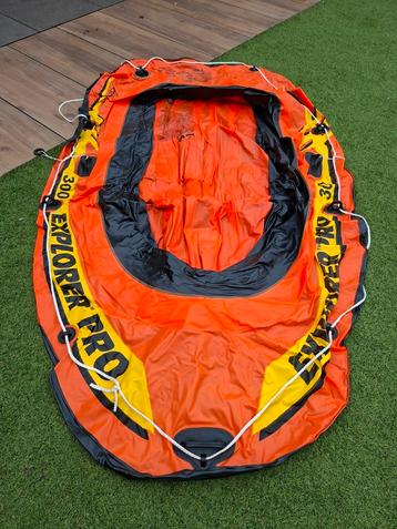 Intex Explorer Pro 300 rubberboot zonder peddels beschikbaar voor biedingen