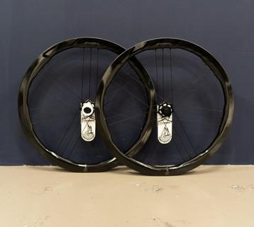 Campagnolo Shamal Carbon Wielset (NIEUW MODEL) beschikbaar voor biedingen