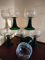 Wijnglazen met Groene Voet, Antiek en Kunst, Antiek | Glas en Kristal, Ophalen of Verzenden