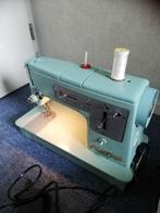 Singer naaimachine. Mint kleurig uit 1966, Ophalen