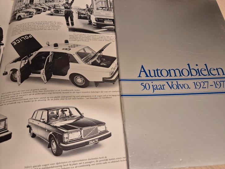 Boek Volvo 1927 1977 Nederlands als nieuw Volvo 240, PV544, Boeken, Auto's | Boeken, Zo goed als nieuw, Volvo, Ophalen of Verzenden