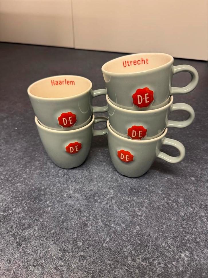 5 stuks Douwe Egberts Mokken - Haarlem & Utrecht, Huis en Inrichting, Keuken | Servies, Gebruikt, Kop(pen) en/of Schotel(s), Overige stijlen