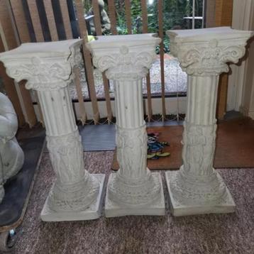 3x Griekse Betonnen Zuilen - Perfecte Staat! beschikbaar voor biedingen