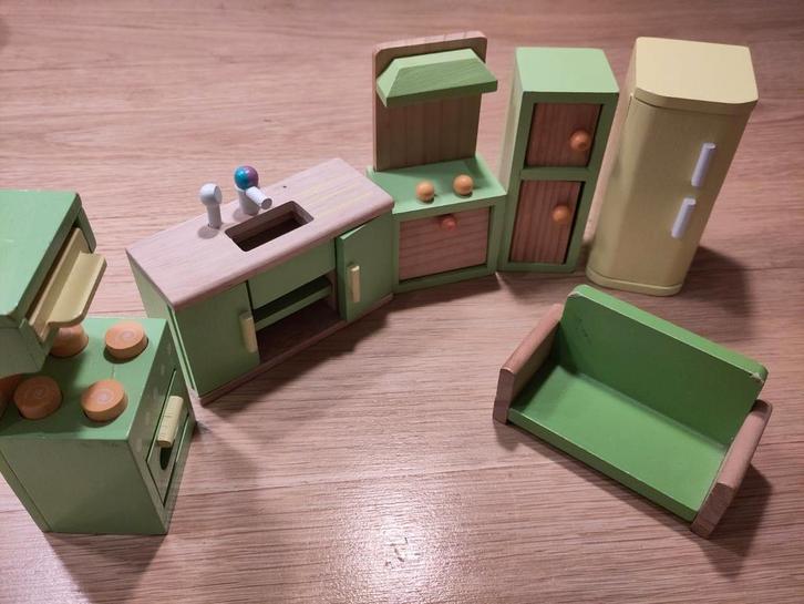 Poppenhuis Keukentje - Houten Meubels, Kinderen en Baby's, Speelgoed | Poppen, Zo goed als nieuw, Overige typen, Ophalen of Verzenden