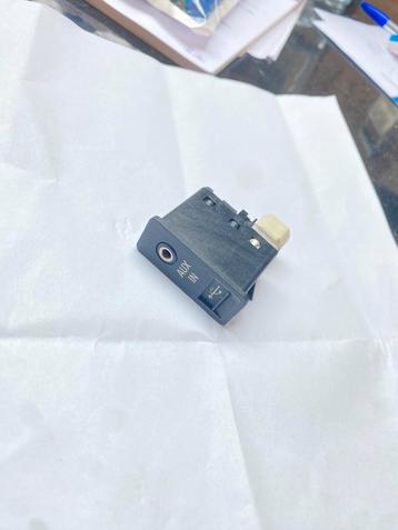 Aux / usb aansluiting BMW, o.a. E90 3-serie en anderen beschikbaar voor biedingen