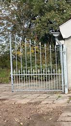 Stalen poort, Tuin en Terras, Ophalen, Zo goed als nieuw, IJzer, 200 cm of meer