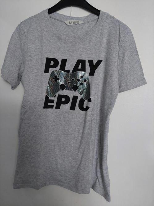 T-shirt mt 146-152 (Play) H&M m.k.m. l.grijs-zilver-zwart ZN, Kinderen en Baby's, Kinderkleding | Maat 146, Zo goed als nieuw