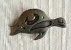 broches schildpad- Frederick Pewter Canada, Ophalen, Zo goed als nieuw, 4 tot 7 cm, Overige materialen