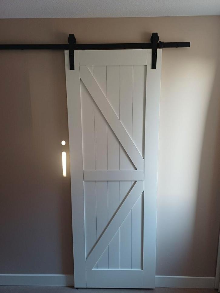 Massief houten barn schuif deur wit (Hoeve Recht - WeeKamp), Doe-het-zelf en Verbouw, Deuren en Horren, Nieuw, Binnendeur, 215 cm of meer