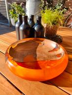 Unieke oranje schaal met hout., Ophalen of Verzenden, Nieuw, Rond, Hout